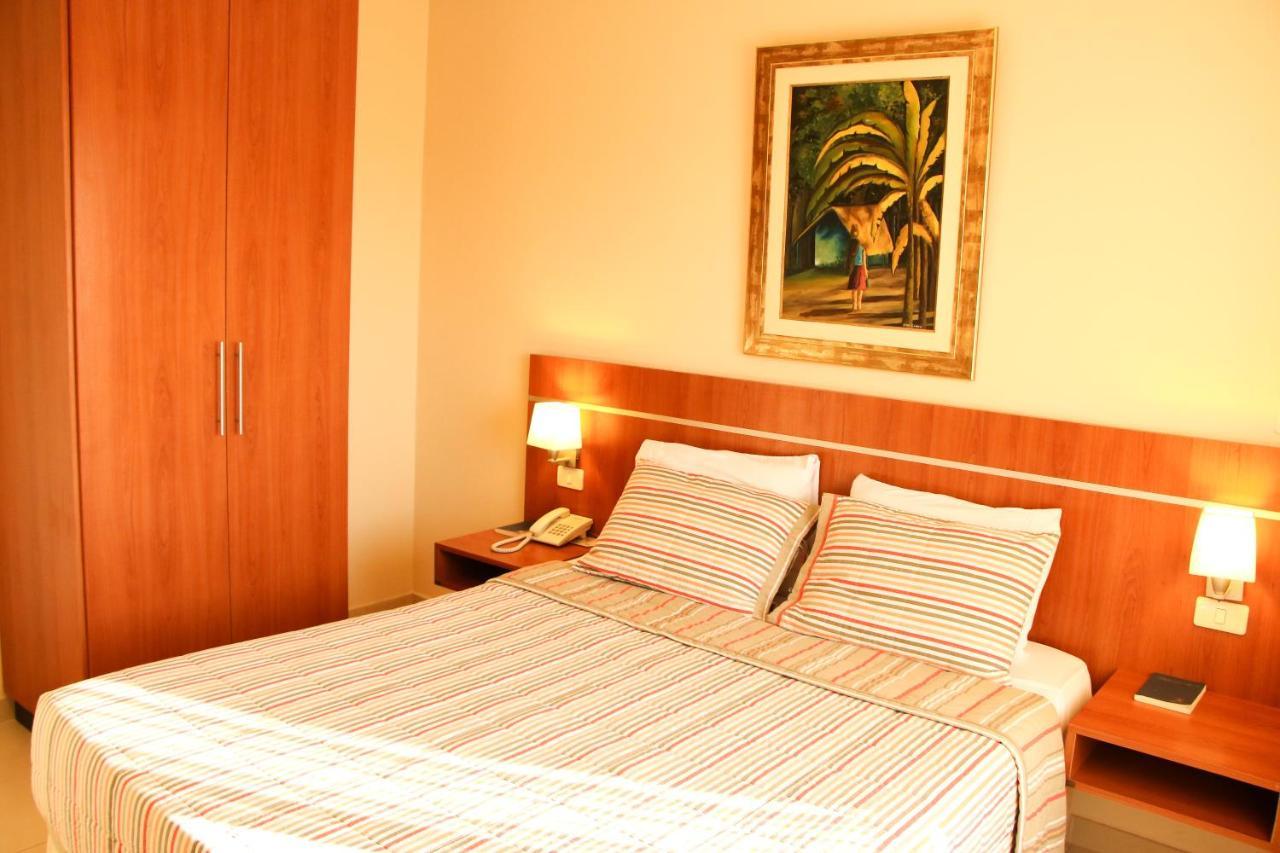 Olimpo Hotel & Suites Itauguá Eksteriør billede